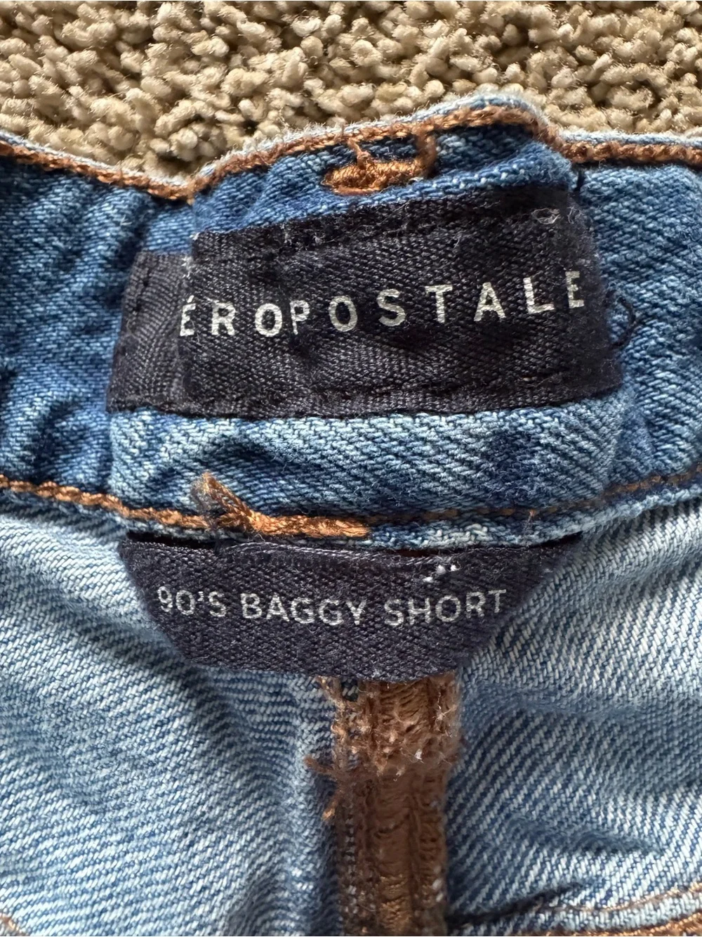 Y2K Aéropostale 90s Baggy Shorts Size 4 Distressed Denim High Rise Light Wash